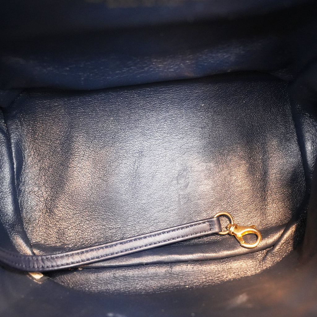 Chanel Filigree Backpack Small Blu in Pelle Caviar Trapuntata con Maxi Logo CC