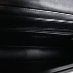 Chanel Flap Bag Media Nera in Pelle di Vitello con Catene e Hardware Dorato