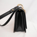 Chanel Flap Bag Media Nera in Pelle di Vitello con Catene e Hardware Dorato
