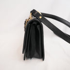 Chanel Flap Bag Media Nera in Pelle di Vitello con Catene e Hardware Dorato