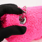 Chanel Coco Beach Flap Bag Media in Tessuto Teddy Rosa Fucsia con Logo CC Argentato – Serie 27