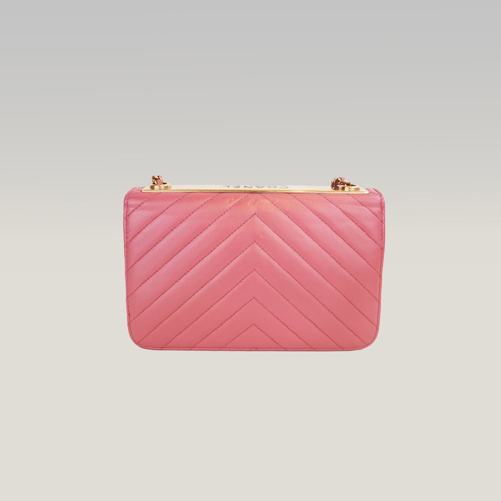 Chanel Trendy CC Wallet on Chain Rosa Chevron in Pelle di Agnello con Hardware Dorato