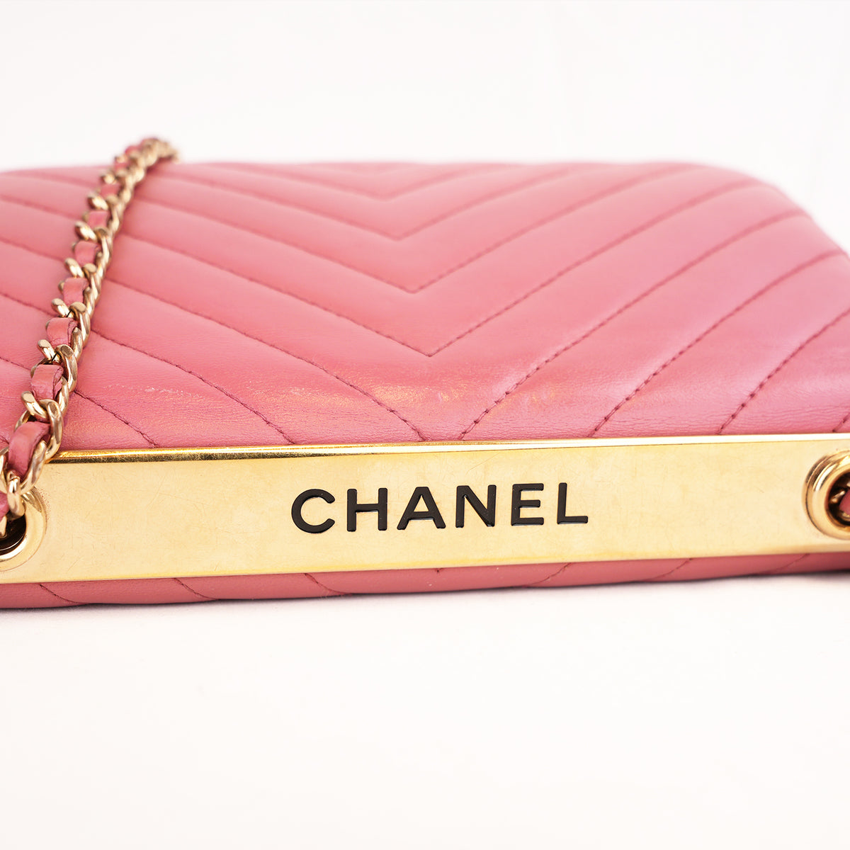Chanel Trendy CC Wallet on Chain Rosa Chevron in Pelle di Agnello con Hardware Dorato