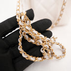 Chanel Mini Vanity Borsa a Spalla in Pelle di Agnello Bianca Matelassé con Catena