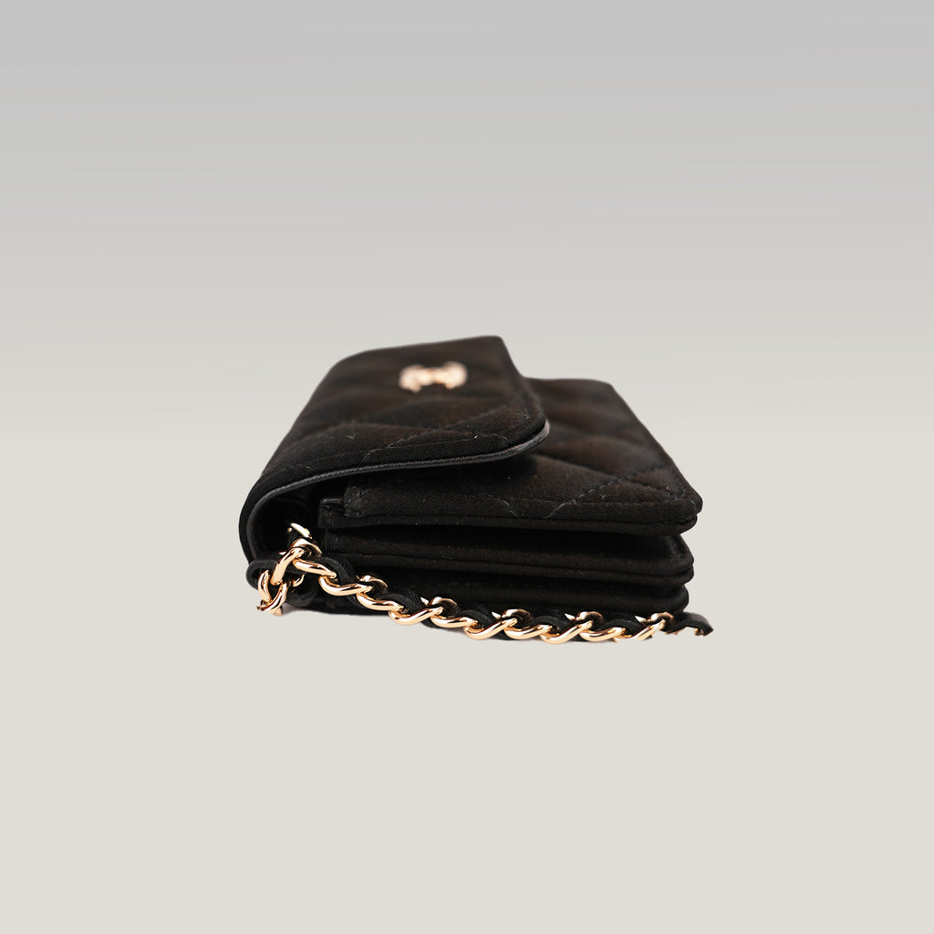Chanel Mini WOC Borsa a Tracolla Nera in Pelle di Agnello Matelassé con Logo CC Dorato
