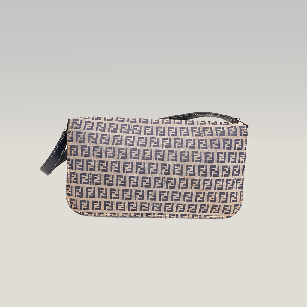Fendi Mamma Baguette Borsa a Spalla Vintage in Tela Zucca FF Blu e Beige con Logo Argentato