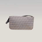 Fendi Mamma Baguette Borsa a Spalla Vintage in Tela Zucca FF Blu e Beige con Logo Argentato