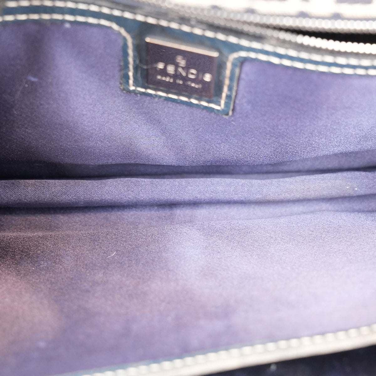 Fendi Mamma Baguette Borsa a Spalla Vintage in Tela Zucca FF Blu e Beige con Logo Argentato