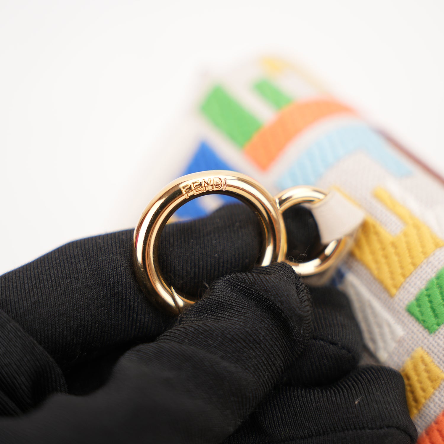 Fendi Nano Baguette Charm Grezzo Multicolor in Tela Ricamata FF con Catena