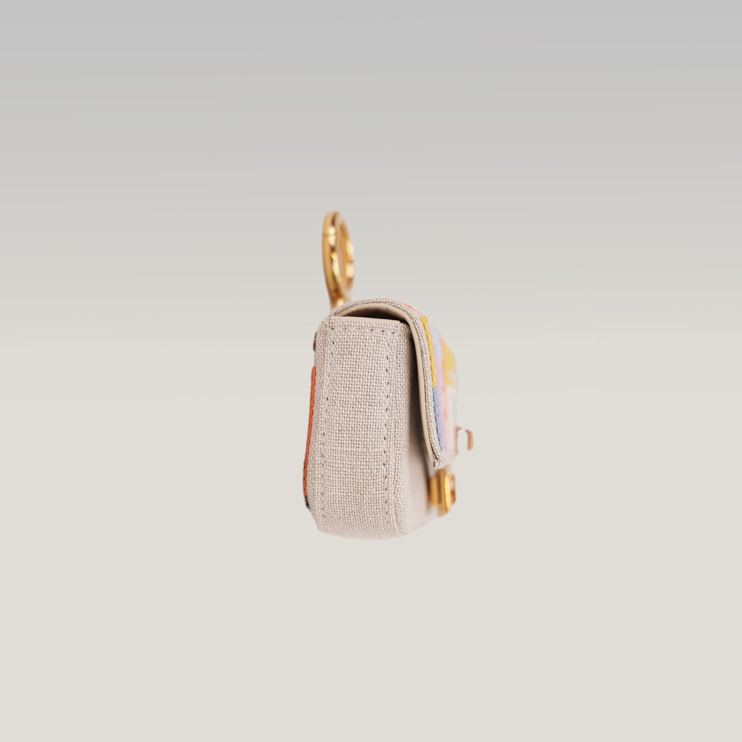 Fendi Nano Baguette Charm Grezzo Multicolor in Tela Ricamata FF con Catena