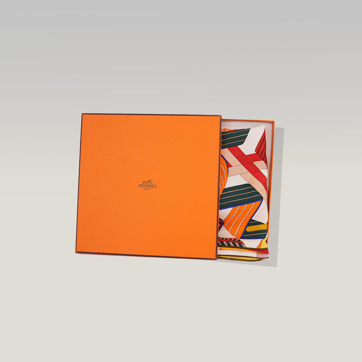 Hermès Carré 90 Double Sangle Foulard Vintage in Seta Multicolore con Motivo a Cinghie 90x90 cm