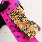 Hermès Twilly Jungle Love Love in Seta Rosa, Blu e Multicolore