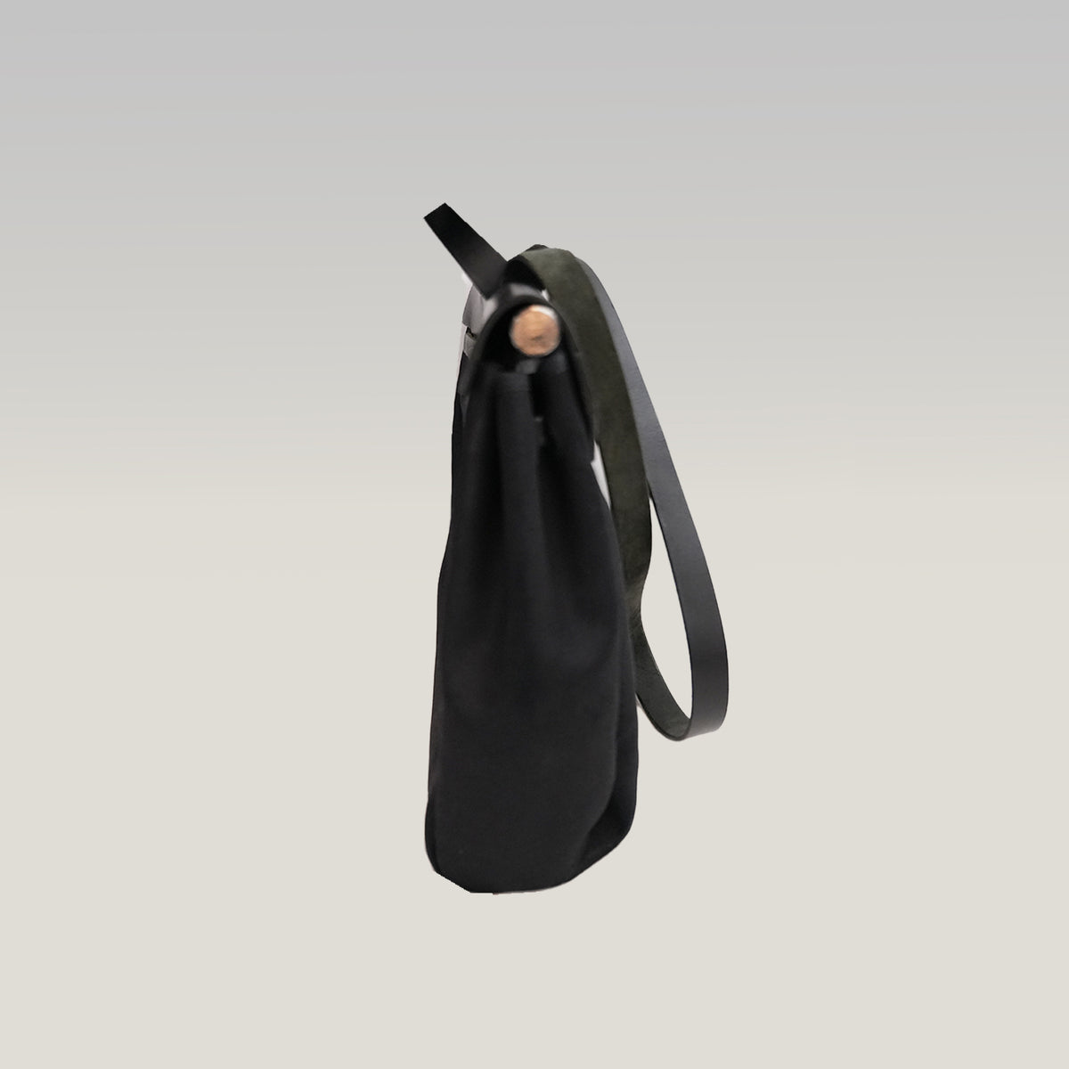 Hermès Herbag 39 Noir in Tela e Pelle con Hardware Palladium