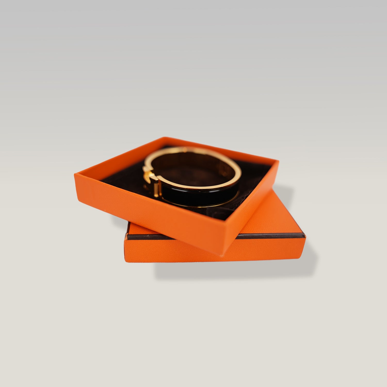 Hermès Clic H PM Bracciale in Smalto Nero con Finitura Placcata Oro Giallo