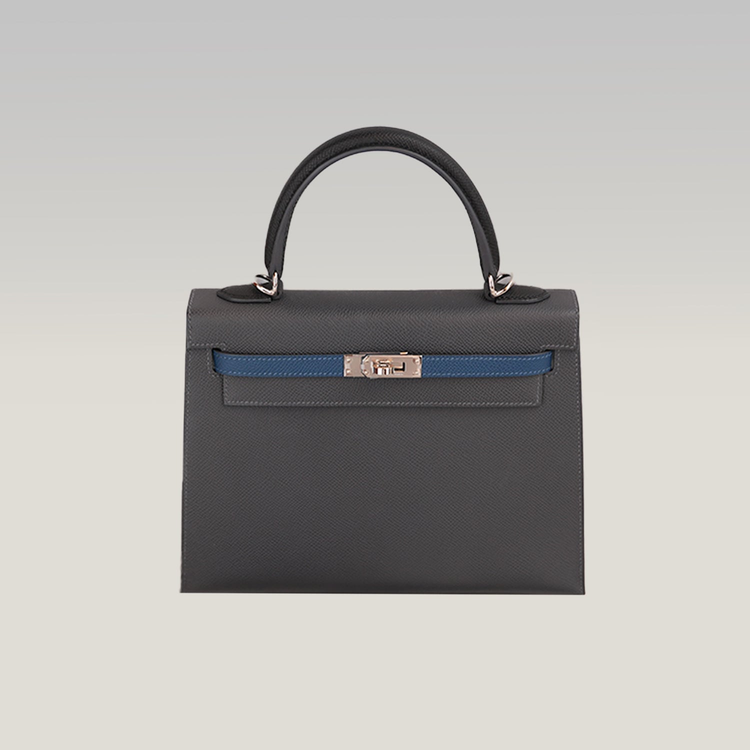 Hermès Kelly 25 Sellier in Pelle Epsom Grigio Fumo e Blu con Hardware Palladiato