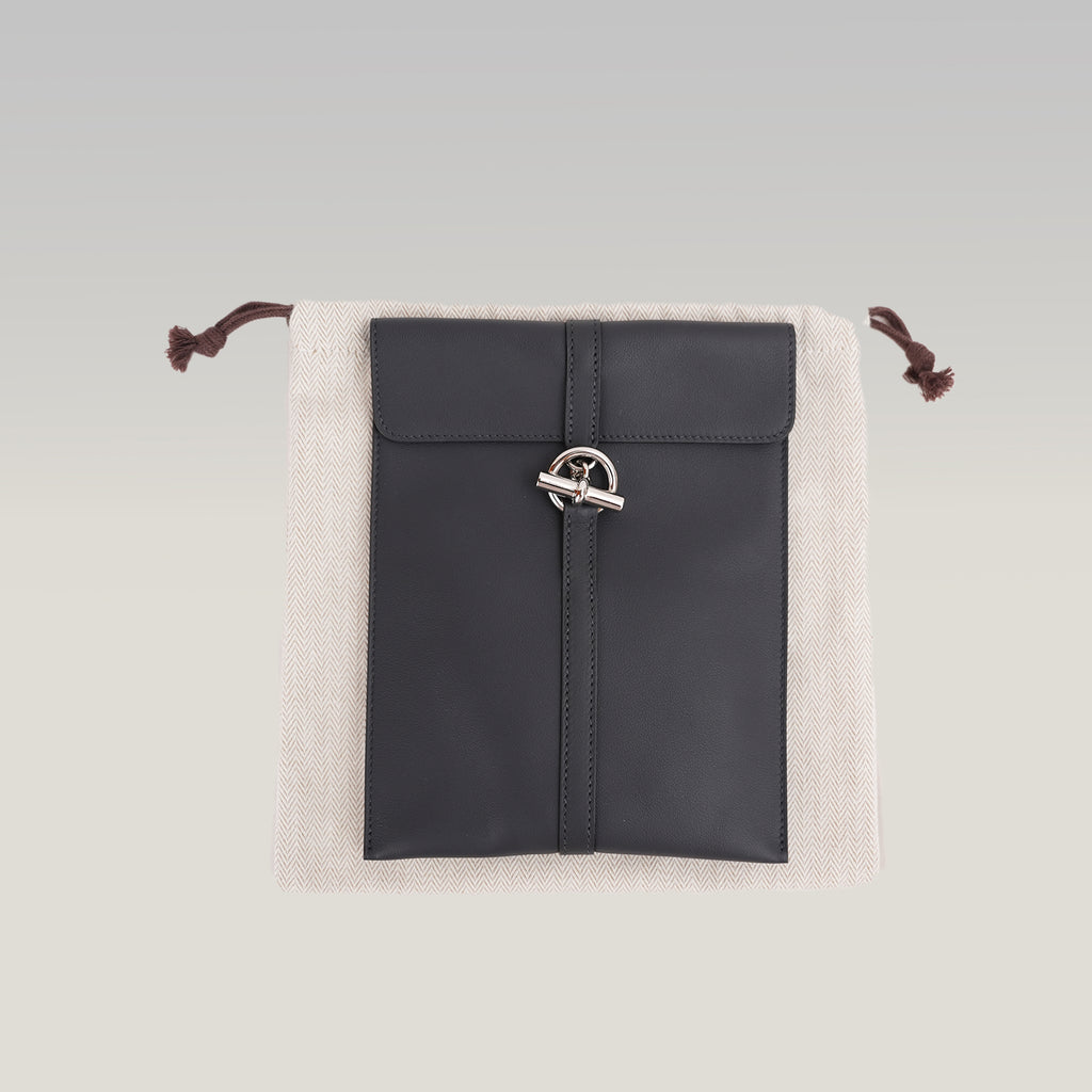 Hermès Glenan To Go Pochette in Pelle Nera con Hardware Palladiato – Timbro K