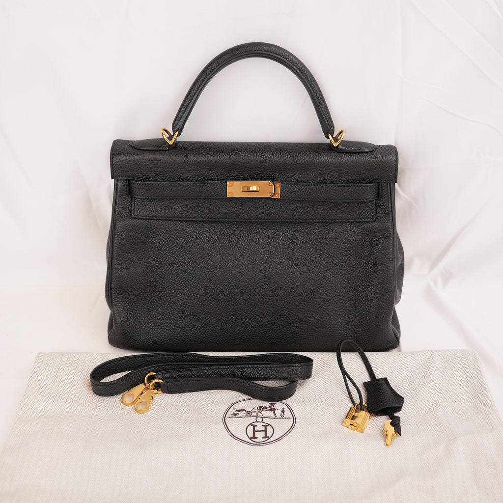 Hermès Kelly 32 Retourne in Pelle Martellata Nera con Hardware Dorato