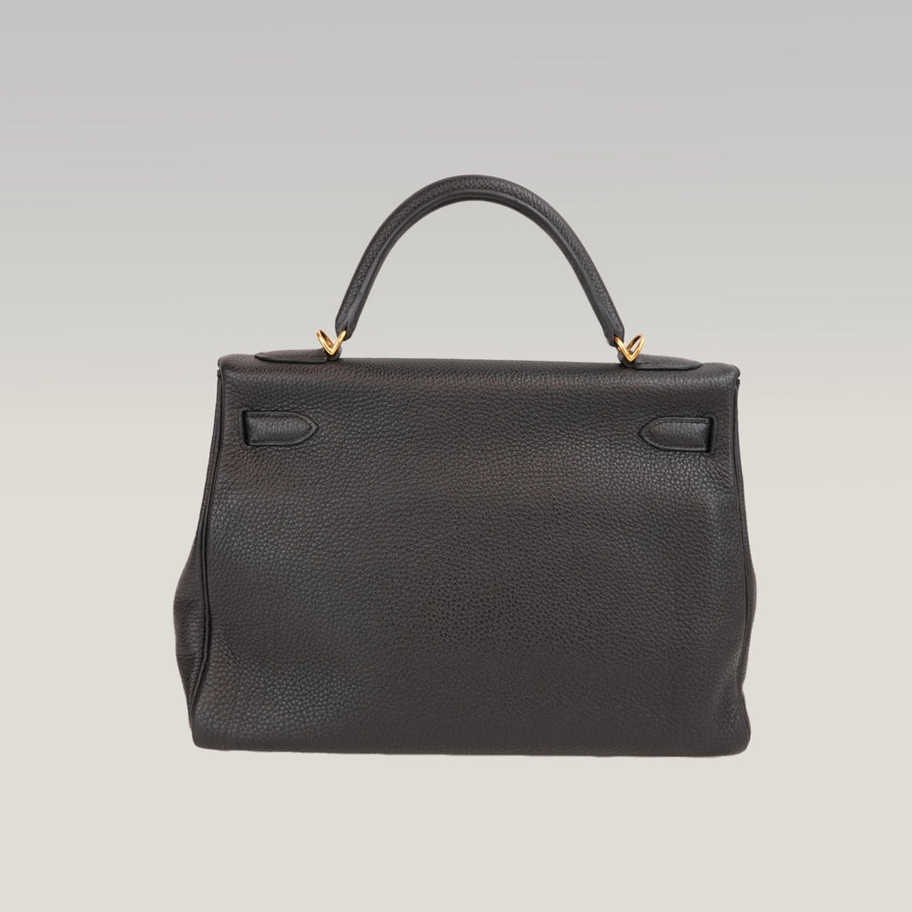 Hermès Kelly 32 Retourne in Pelle Martellata Nera con Hardware Dorato