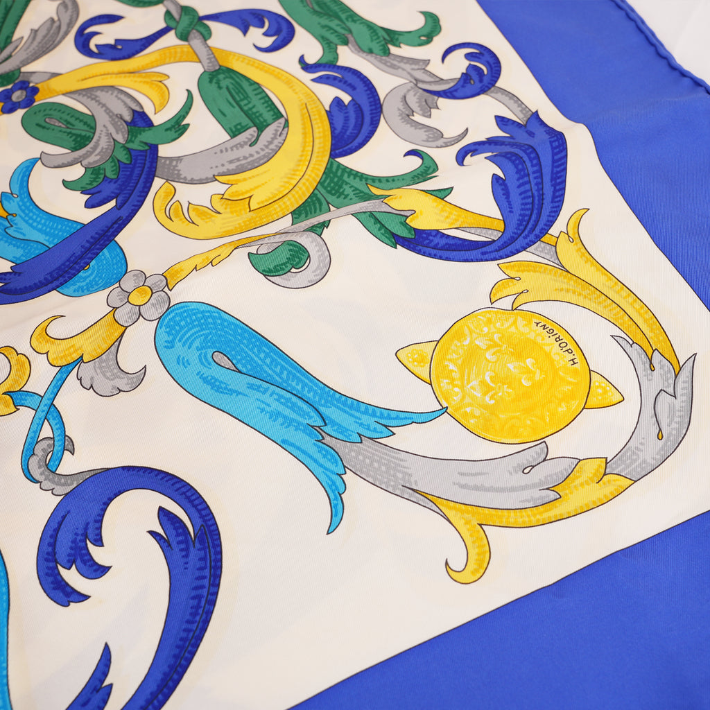Hermès Carré 90 Le Mors à la Conétable Foulard in Seta Blu e Multicolore 90x90 cm