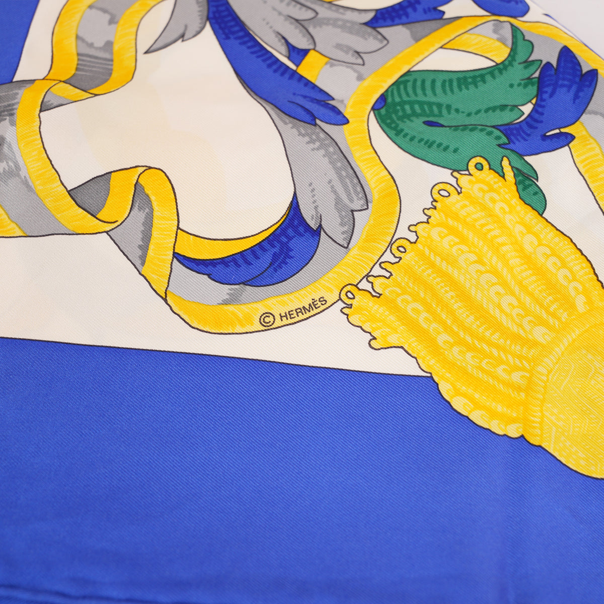 Hermès Carré 90 Le Mors à la Conétable Foulard in Seta Blu e Multicolore 90x90 cm