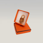 Hermès Cadena 2002 Année de la Main Dorata con Scatola
