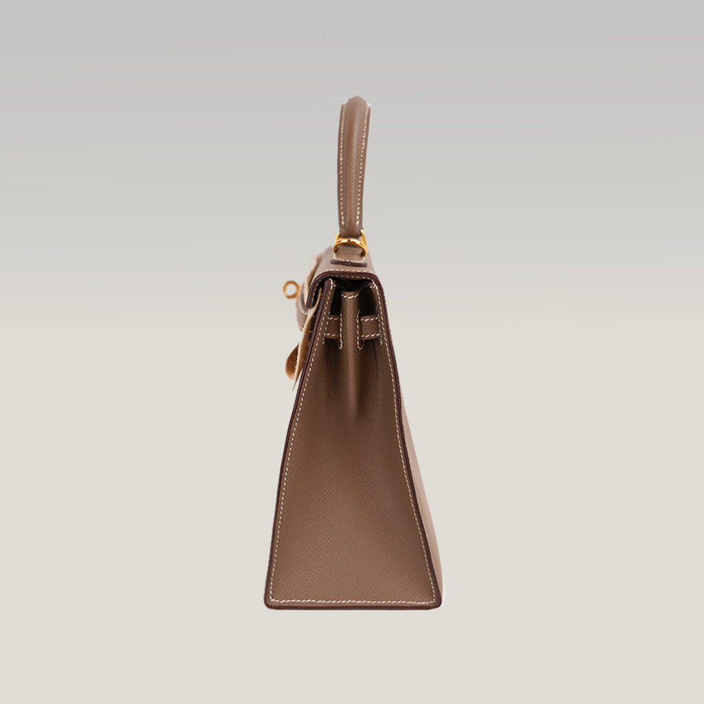 Hermès Kelly 25 Sellier in Pelle Epsom Étoupe con Hardware Dorato