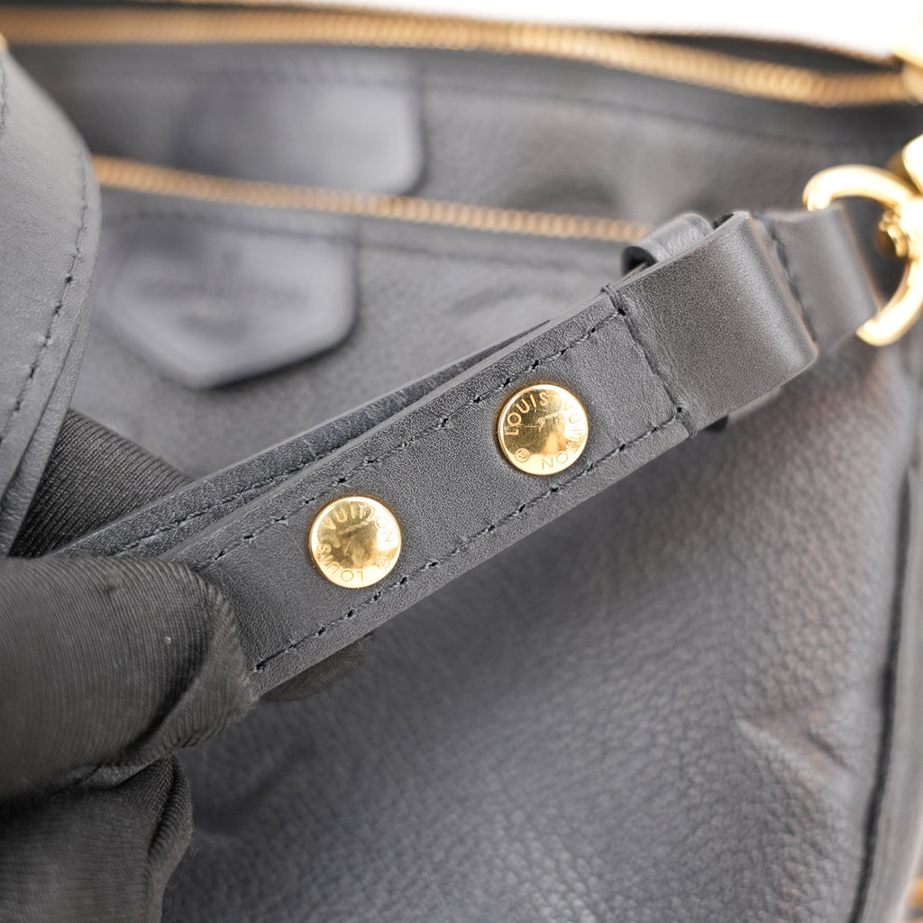 Louis Vuitton Multi Pochette Accessoires Nera in Pelle Monogram Empreinte con Catena Oro