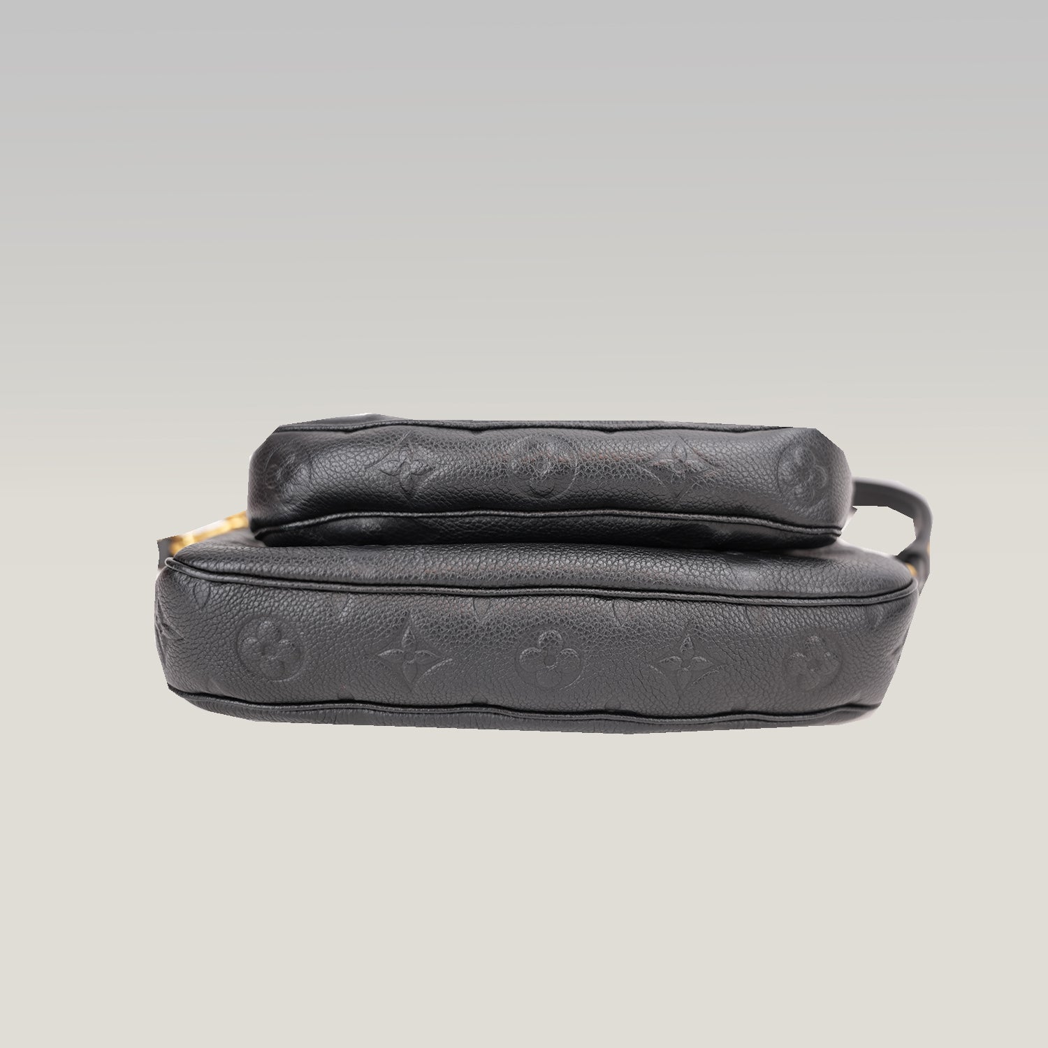 Louis Vuitton Multi Pochette Accessoires Nera in Pelle Monogram Empreinte con Catena Oro