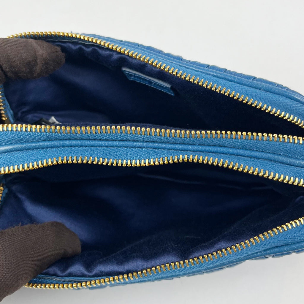 Borsa Mini Miu Miu Blu in Pelle Matelassé con Tracolla – 16 cm