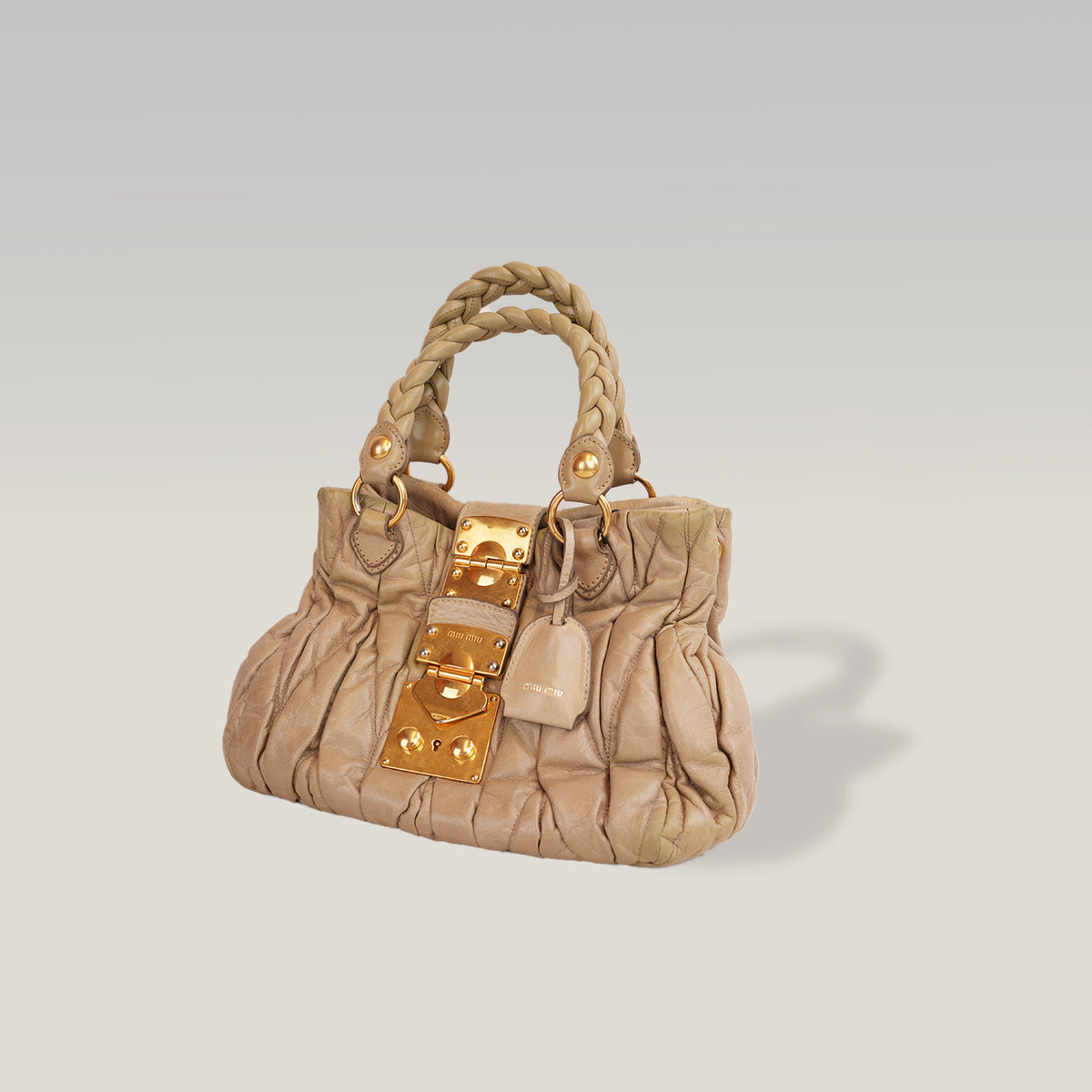Miu Miu Coffer Matelassé Borsa a Mano in Pelle di Agnello Grigio Verde con Hardware Dorato
