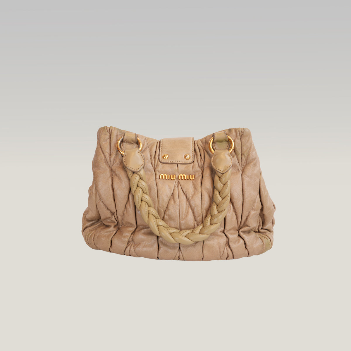 Miu Miu Coffer Matelassé Borsa a Mano in Pelle di Agnello Grigio Verde con Hardware Dorato