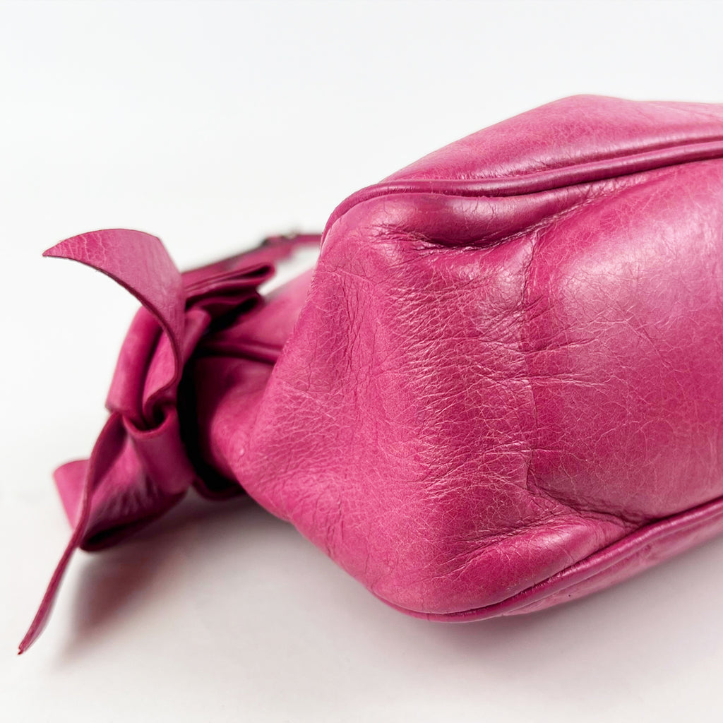 Borsa a Spalla Miu Miu Rosa in Pelle con Fiocchi e Tracolla – 24 cm