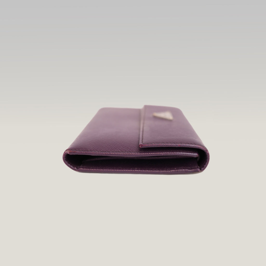 Prada Portafoglio Vintage Mini in Pelle Saffiano Viola con Logo Triangolare