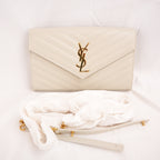 Pochette Saint Laurent Monogram Bianca in Pelle Matelassé Chevron con Logo YSL Dorato