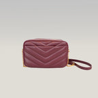 Saint Laurent Lou Camera Bag Small in pelle matelassé bordeaux con hardware dorato