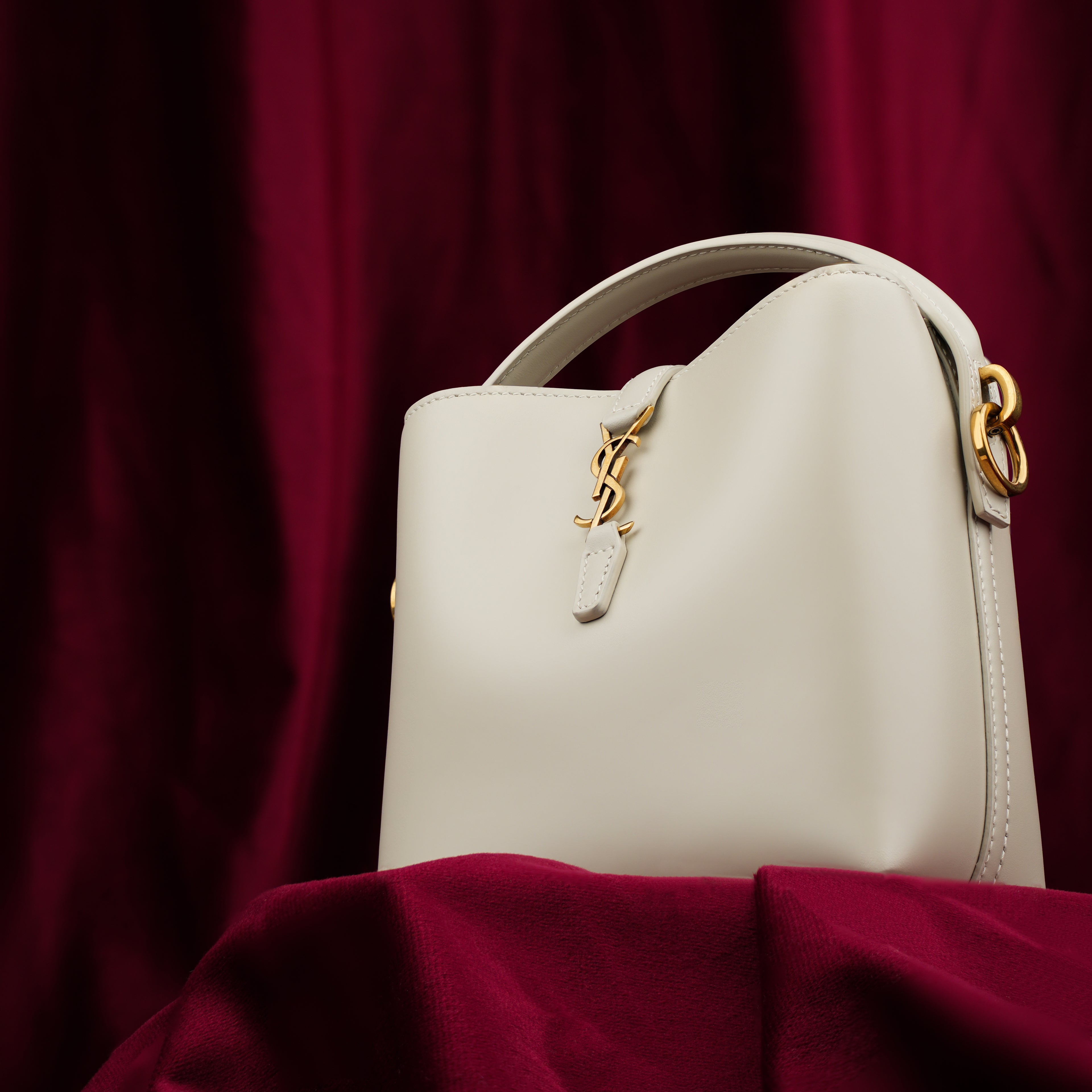 Esempio Saint laurent